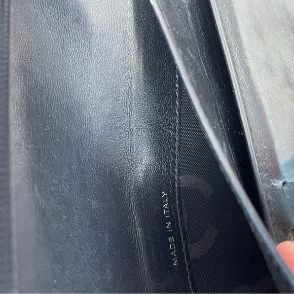 Authentic Chanel Caviar Long Walllet - Picture 4 of 7